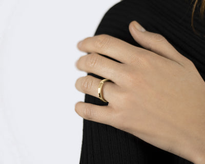 2mm ribbon ring with diamond la 5g